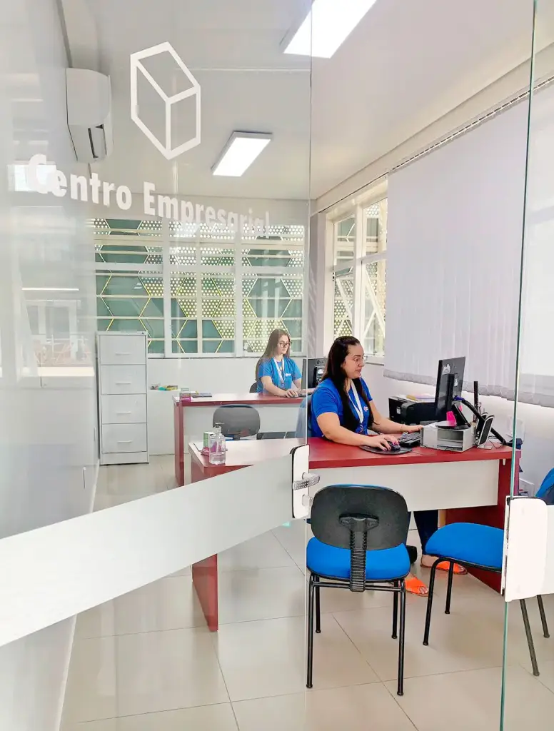 Média de atendimentos mensais é de 618 no Centro Empresarial