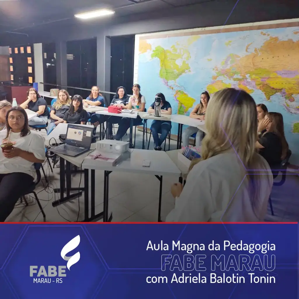 Presidente da Câmara ministra Aula Magna da Pedagogia FABE