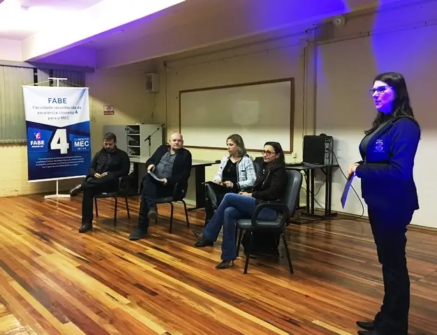 Empoderamento feminino e violência foram debatidos