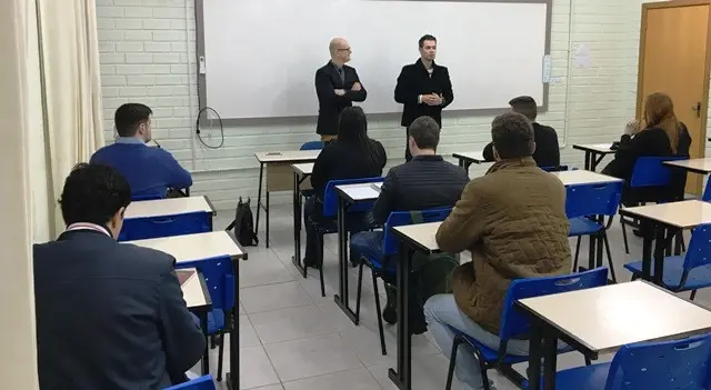 Defensor Público participa de atividade no curso de Direito