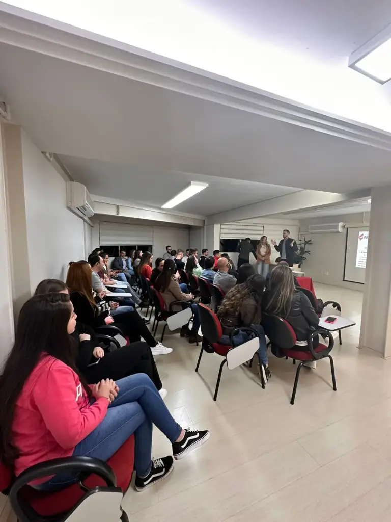 Comportamento do consumidor FABE e ACIM