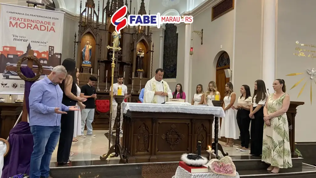 Missa de formatura reúne os formandos da FABE na Matriz de Marau