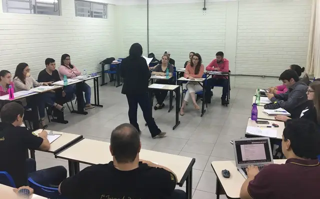 Acadêmicos de Direito realizam júri simulado