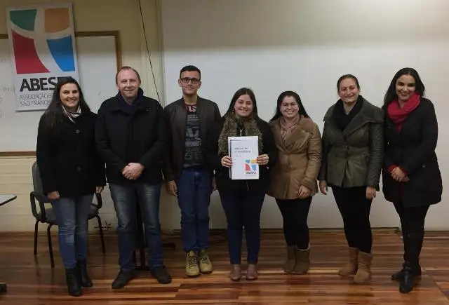 Trabalho acadêmico auxilia entidade marauense