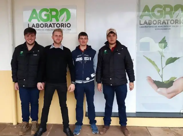 Acadêmicos participam em evento de Vila Maria