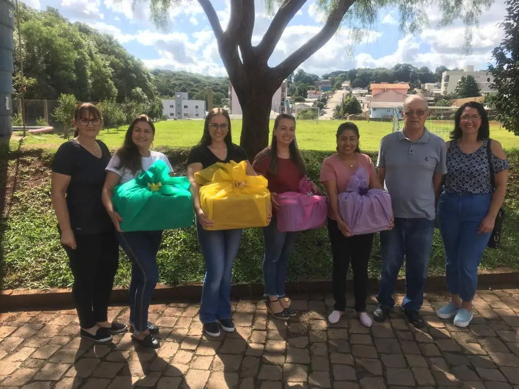 Grupo Fraternidade Nazarena entrega doações